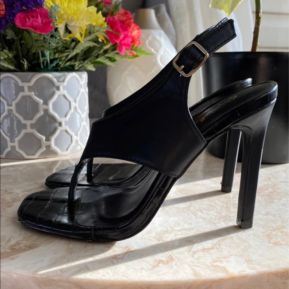 Thong Sandal heels
